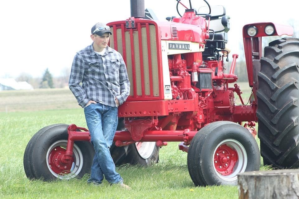 AYUDAS PARA ADQUISICIÓN DE MAQUINARIA Y EQUIPAMIENTO PARA ACTIVIDADES NO AGRÍCOLAS