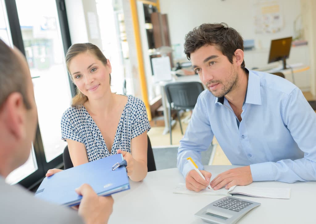 Tramitación de ayudas y subvenciones en Vilagarcía