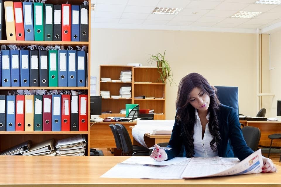 PROGRAMA DE INCENTIVOS A LA CONTRATACIÓN DE MUJERES